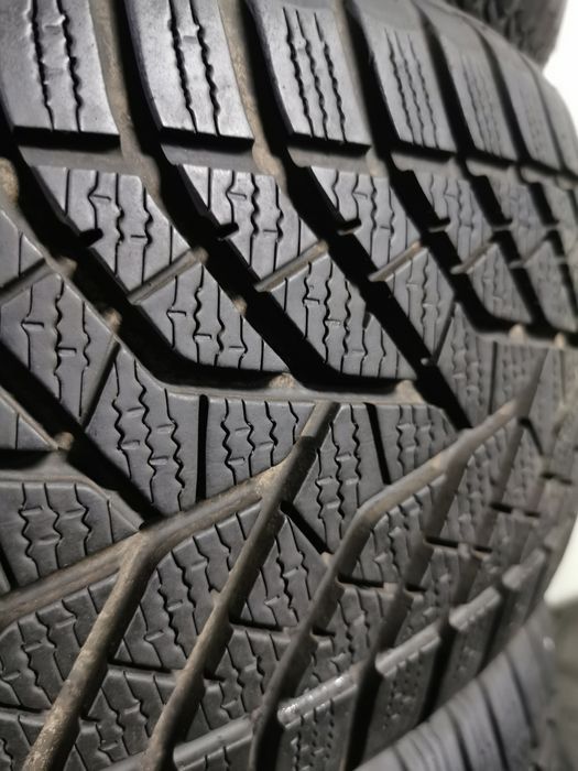 225 50 18 anvelope iarna SUV 4x4 mercedes bmw Kia Hyundai Mazda Renaul