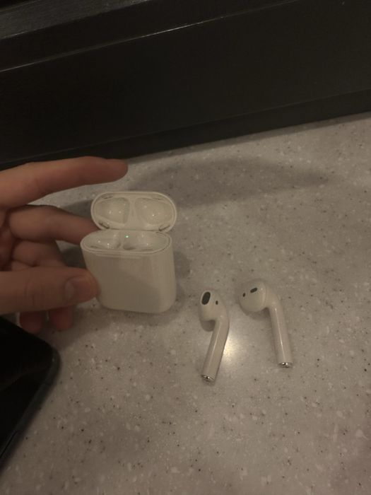 Наушники airpods