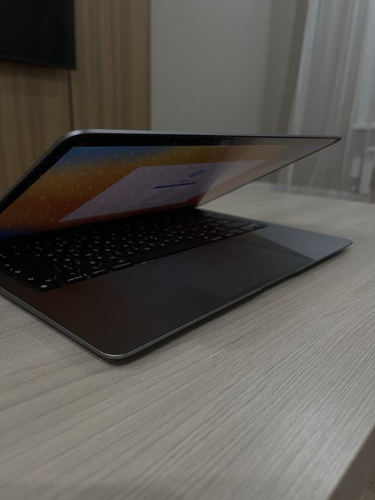 MacBook Air m1 96% AKB