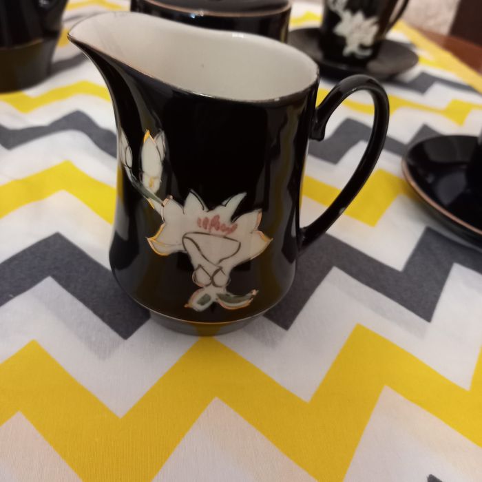 Чайный сервиз на 6 персон