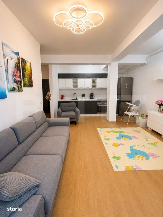 Apartament 3 camere, decomandat, 72.89 mp, la cheie, zona Centru, Camp