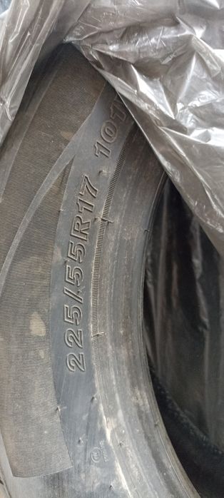 Продам шины 225/55/17