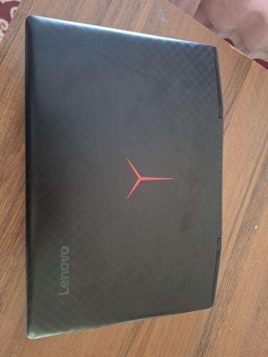 Lenovo legion y720