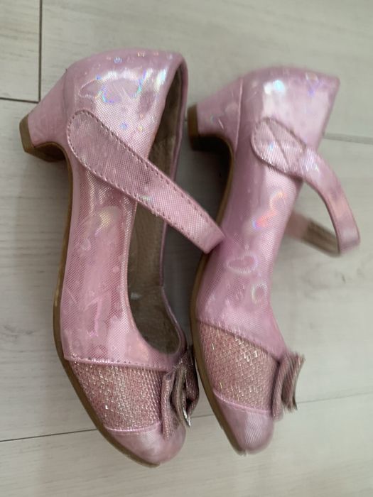 Туфли нарядные для девочек