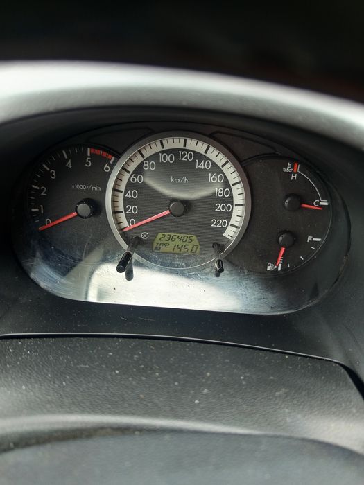 Mașină de vânzare Mazda 5