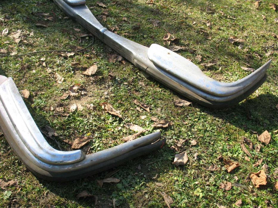 Mercedes W111/W115- оригинални брони и фарове.