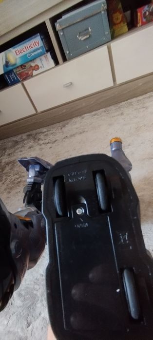 Интерактивен робот за деца