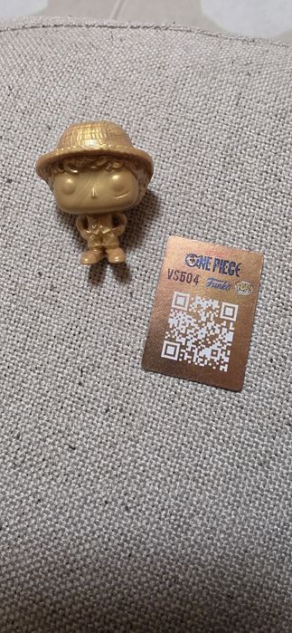 Kinder joy One Piece Gold Luffy