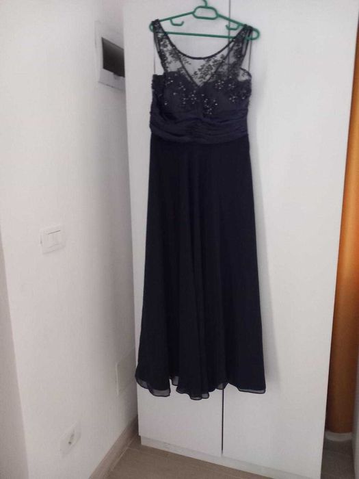 Rochie neagra ocazie, bretele