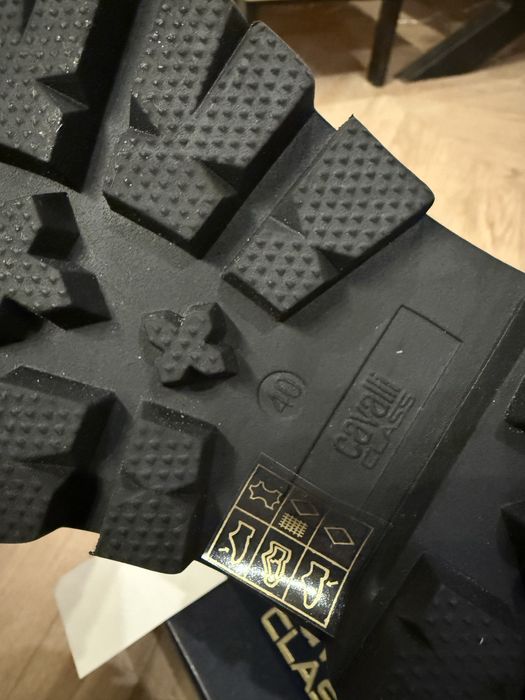 Нови ботуши cavalli class, естествена кожа