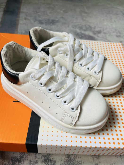 Кроссовки детские