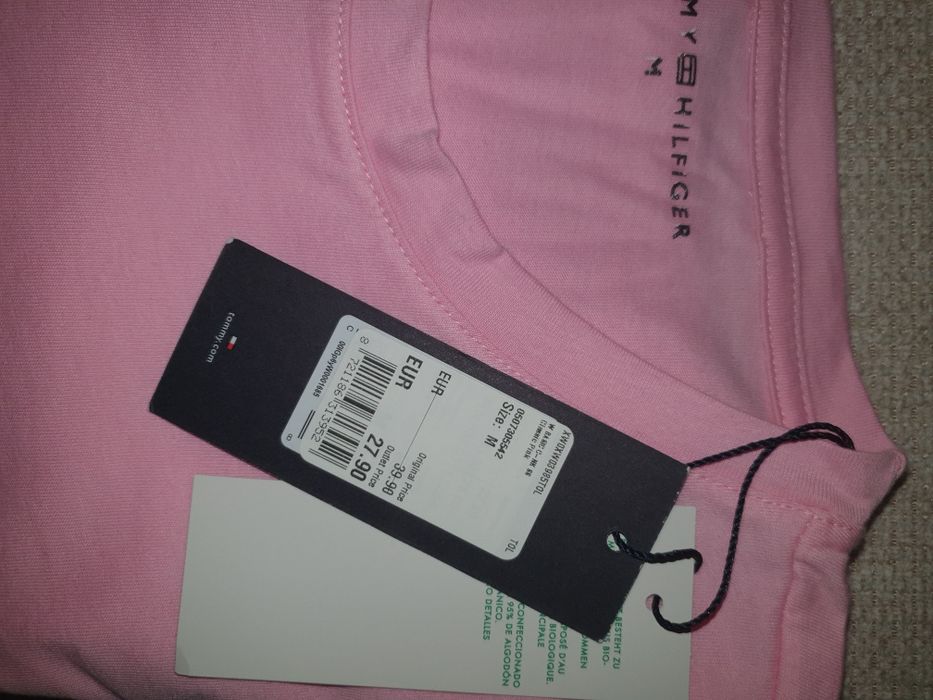 Vand tricou dama - Tommy Hilfiger ! Nou cu eticheta !