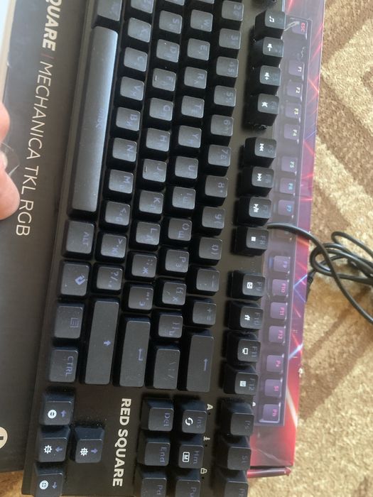 Продам клавиатуру механическая