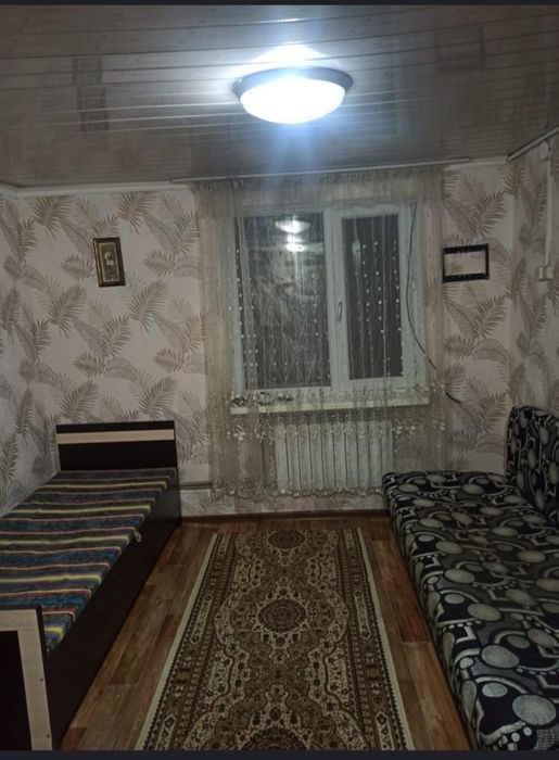 Сдается комната студия в доме.