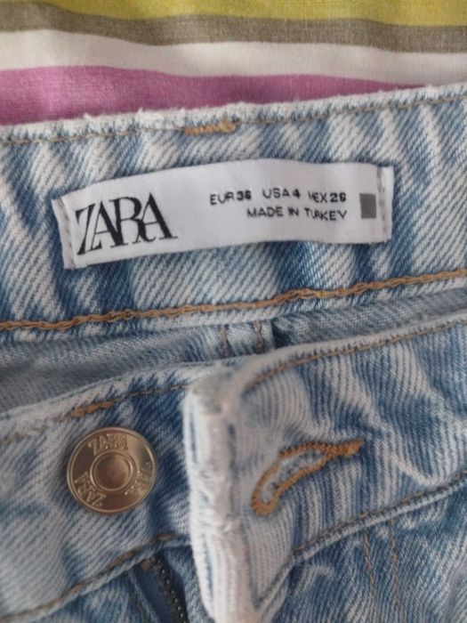 Дънки  на   Zara
