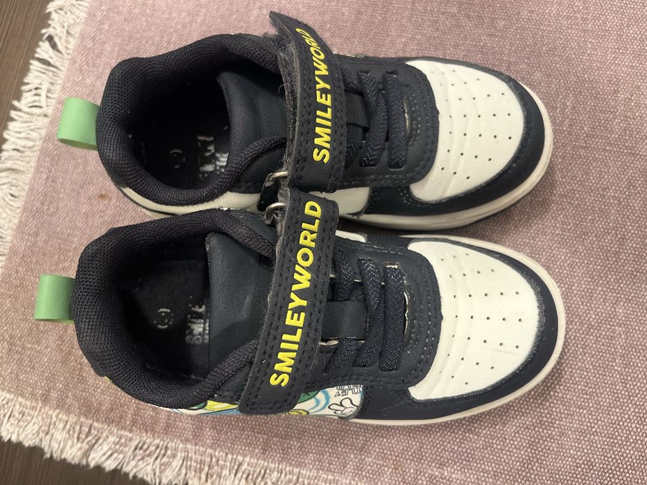 Adidasi baieti nr. 27