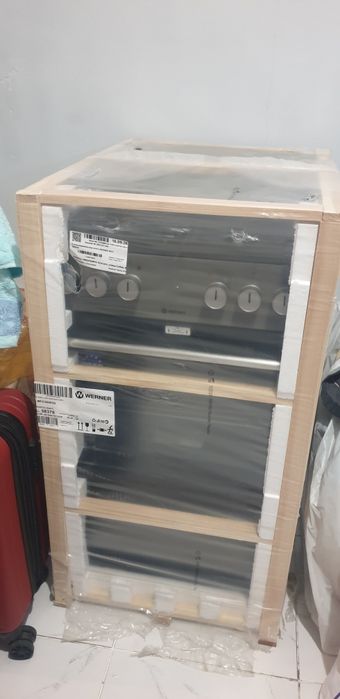 Продам новую электрическую плиту от бренда Werner