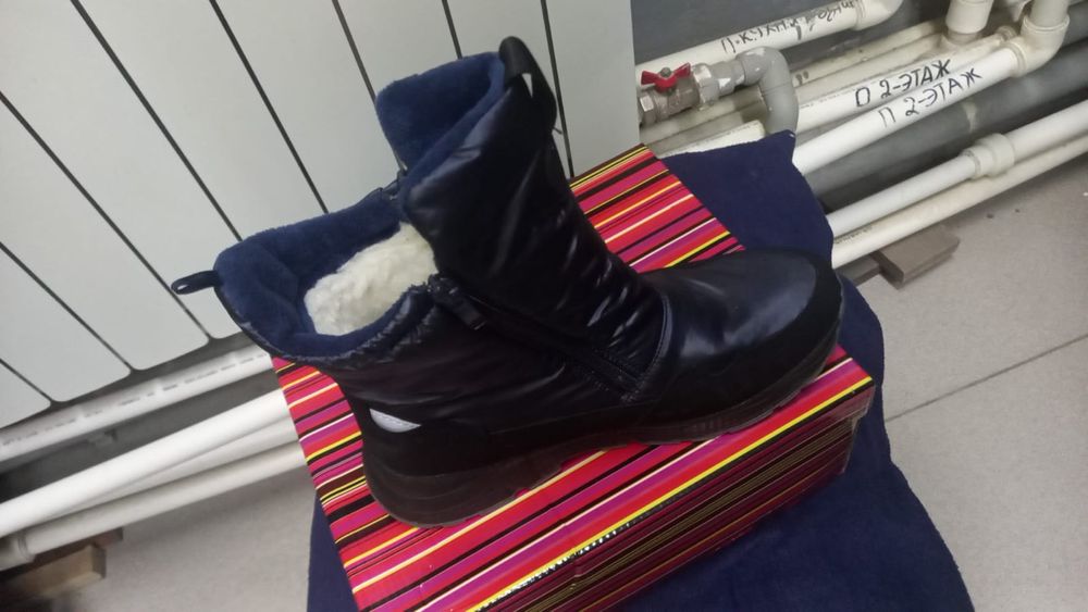 Зимние сапоги 38размер