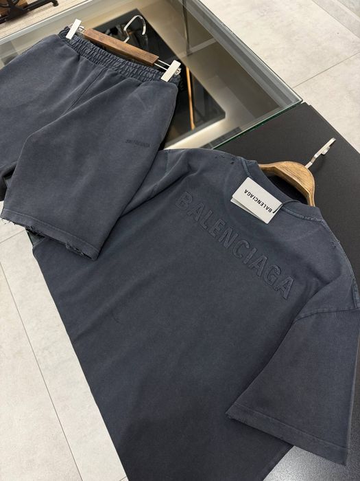 Мъжки къси екипи различни модели