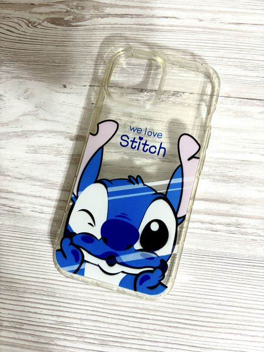 Чехлы на айфон 15