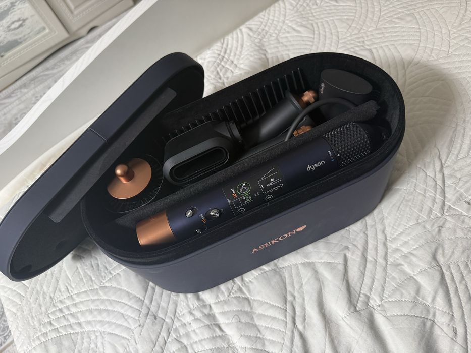 Продам Дайсон оригинал