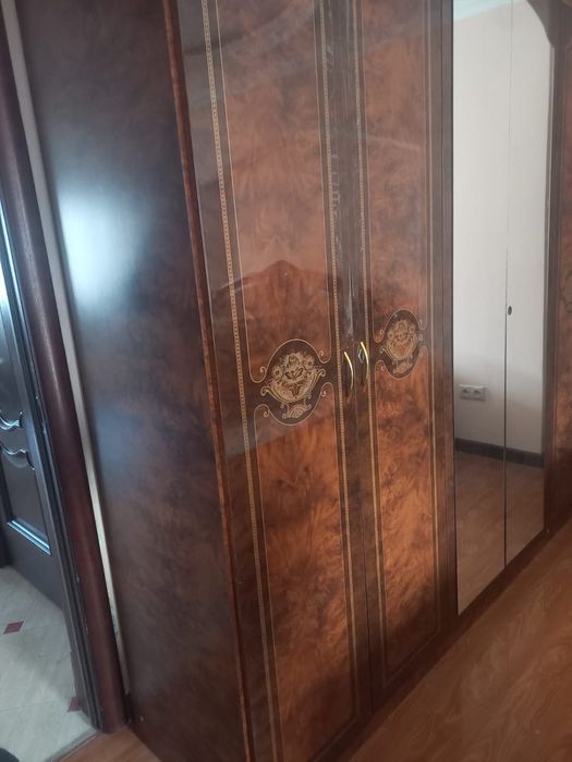 Спальный гарнитур