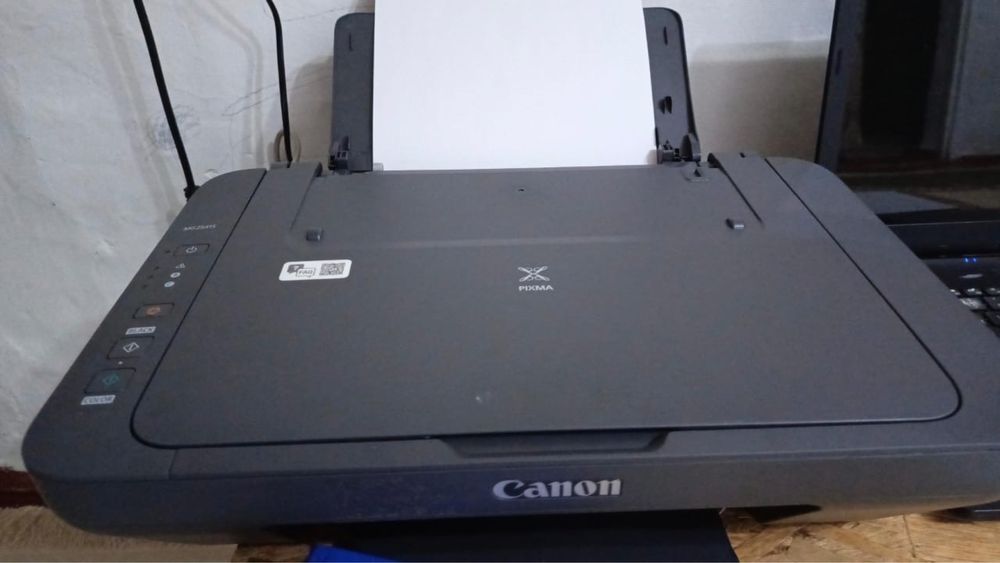 Принтер Canon Pixma MG2541S сосстояние отличное.