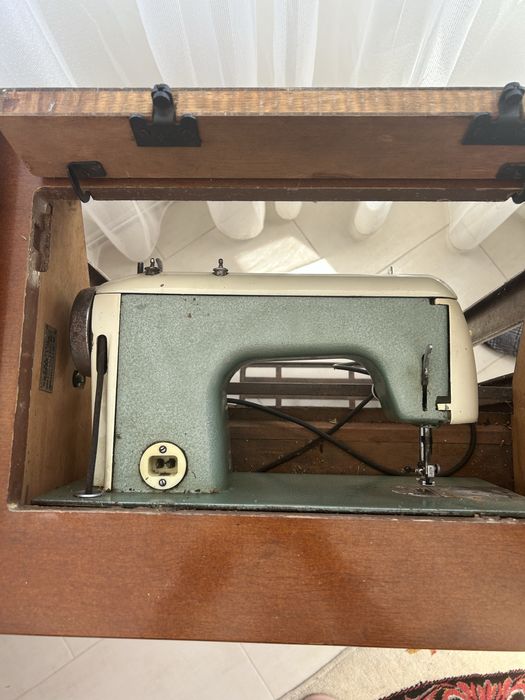 Masina de cusut Ileana 1970