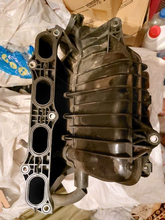 Впускной коллектор