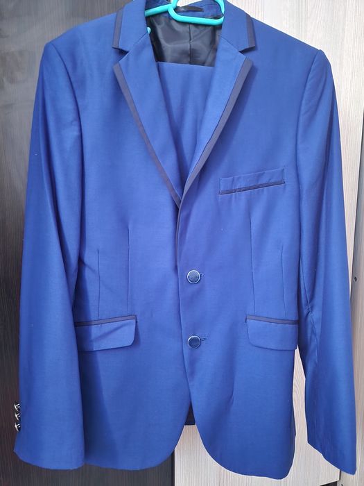 Costum bărbătesc