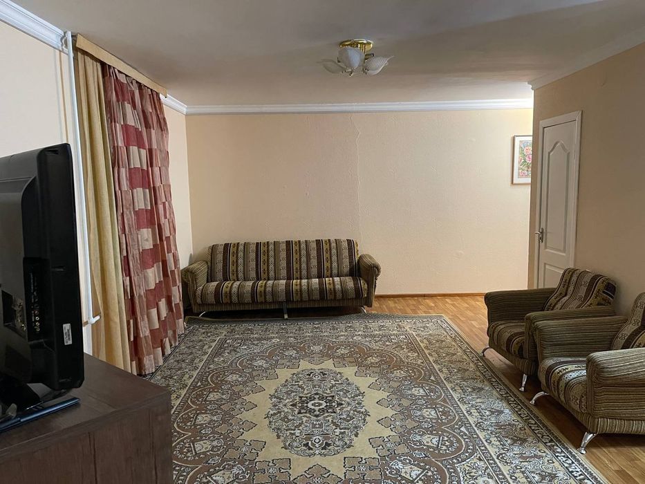 Аренда Буюк Ипак Йули 1/2/5  42м² ориентир 36.6 аптека.