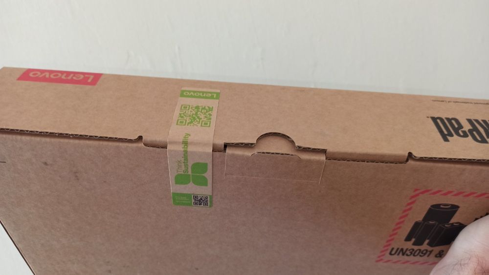 Нов Lenovo Thinkpad E14 Gen 5(2024) Win 11 pro i5 8GB Ram 256GB SSD