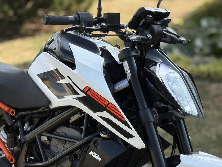 KTM Duke 125 ABS 7.000km(carte service) 2019 A1-16Ani