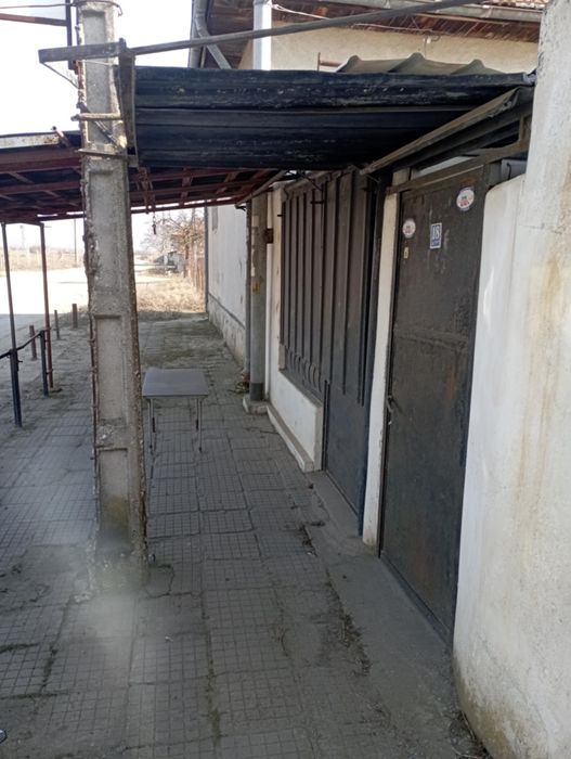 Къща с двор с.Бегово