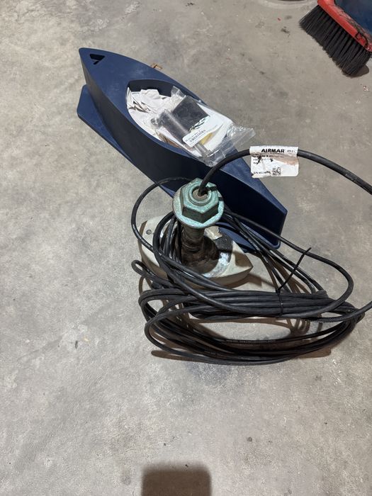 Продавам сонда airmar B260 /1kv