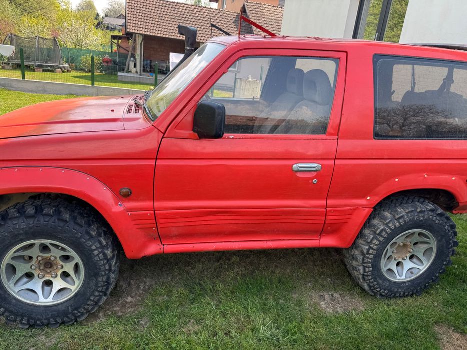 Mitsubishi Pajero MK2