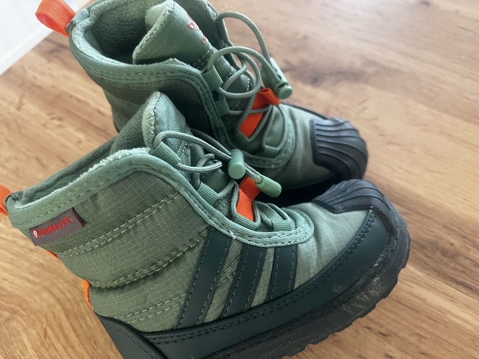 Детски апрески и маратонки