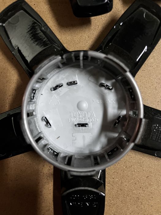 Оригинални капачки за джанти за Toyota C-HR / нови