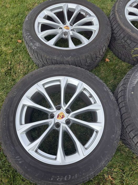 19" Джанти Porsche Macan със зимни гуми