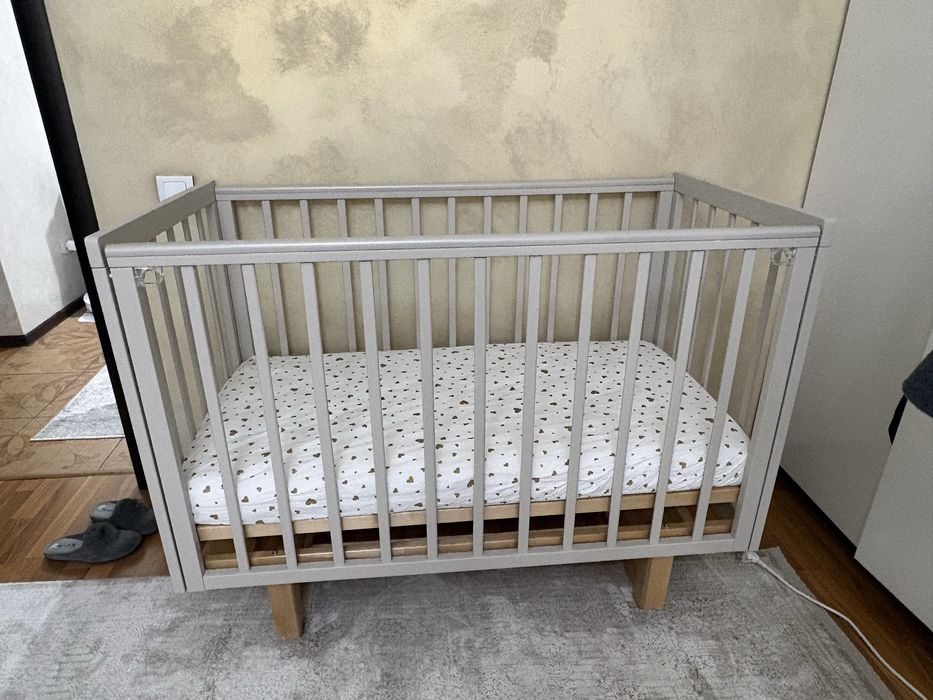 Продам детскую кроватку