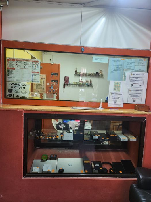 Afacere la cheie vand  Amanet Bijuterie