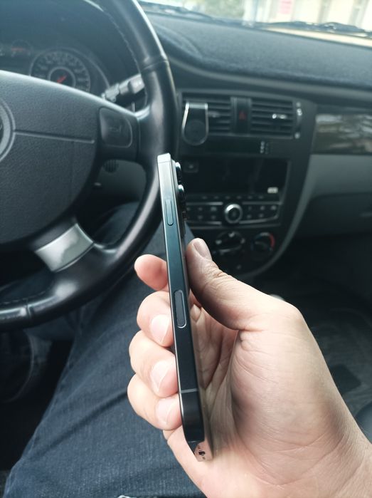 iPhone 16 Pro Max Black titan