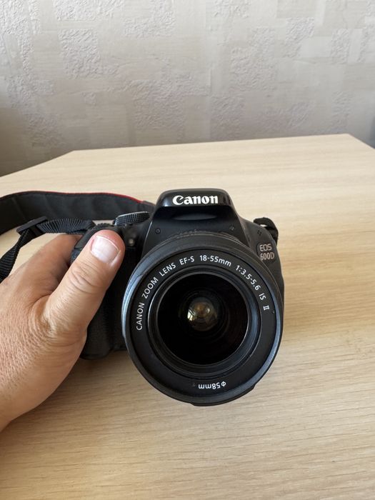 Canon 600D Фотоаппарат