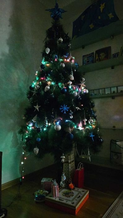 Елка, высота 2 метра