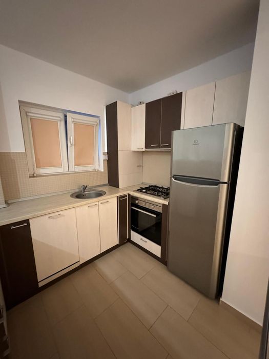 Apartament de închiriat