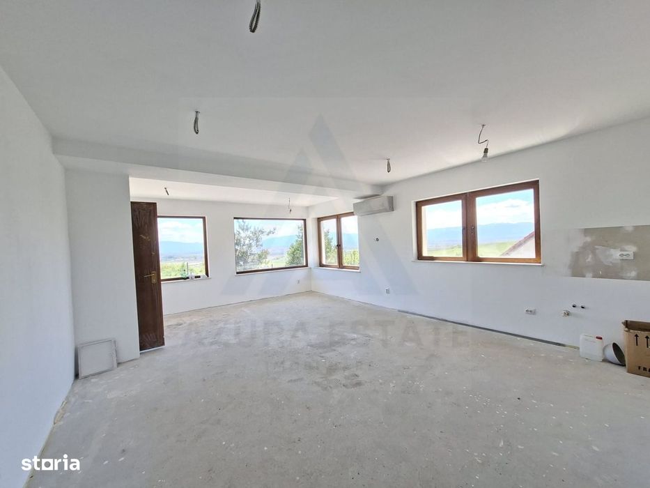 Casa premium 4 camere 2 bai pivnita filigorie teren 550 mp Sura Mare