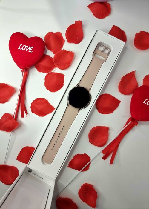 Смарт часовник Samsung Galaxy Warch 4