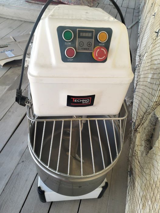 Спиральный тестомес Techno Chef H20, 20л, 220В