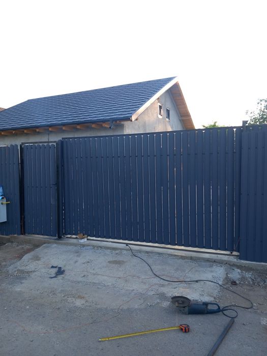 Construim garduri la comanda clientului