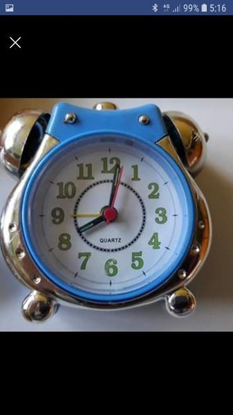 Лот работещи часовници обща цена 10 лева